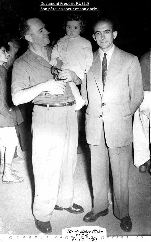 Oran- SDV- 6510-12- mon Pere, ma soeur Luc, mon oncle Robert medina,fete du Plateau 1951.jpg